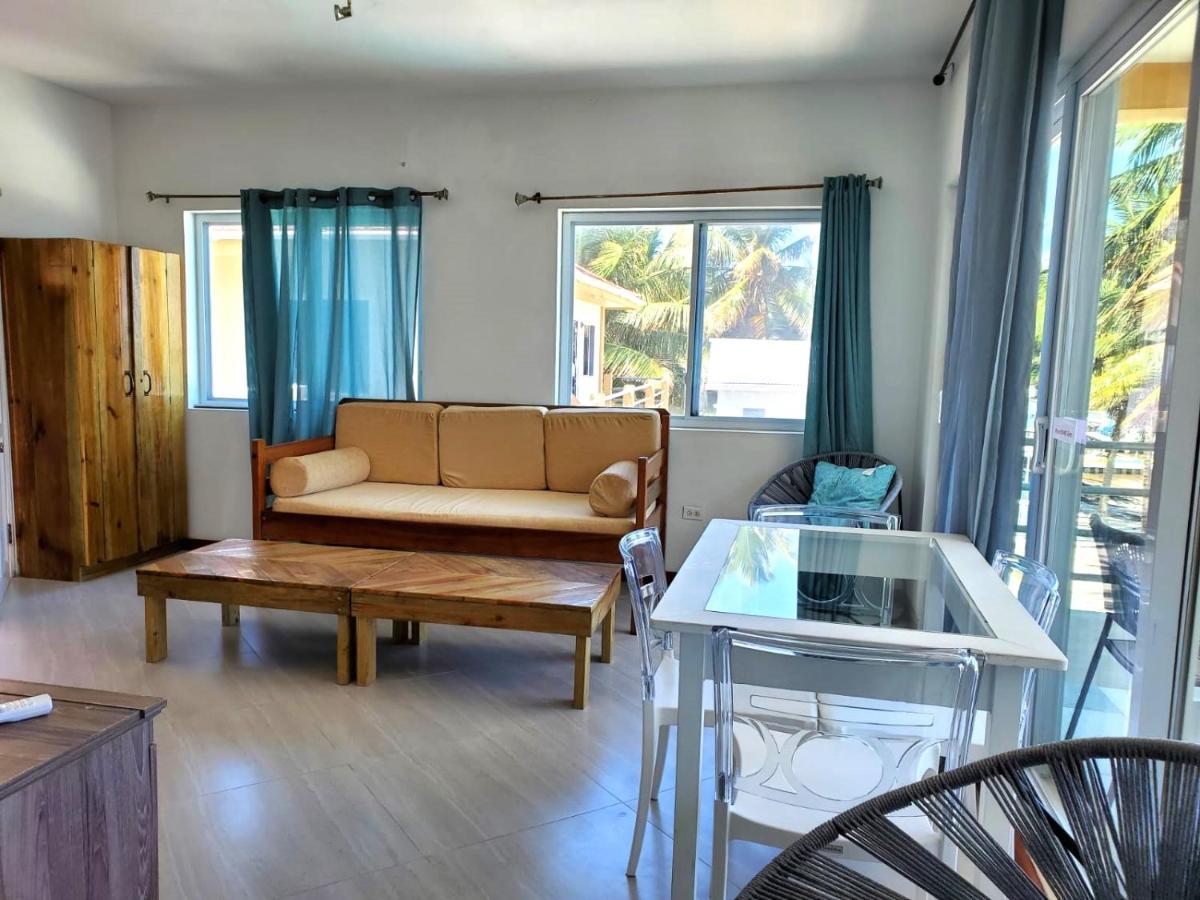 Beach Club Condos At Popeyes Caye Caulker Bagian luar foto